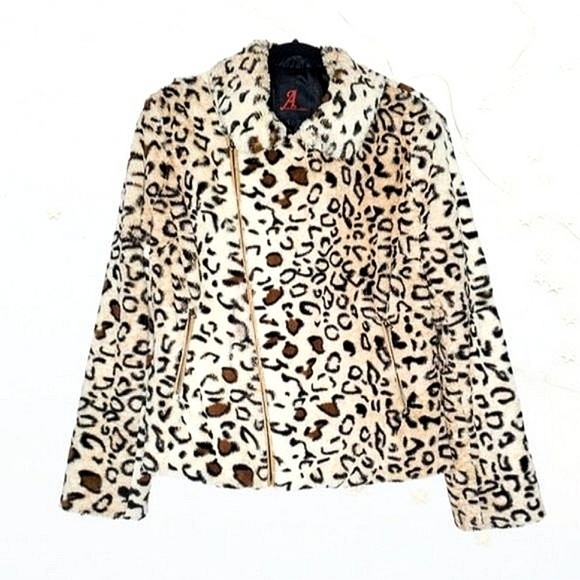 Adrienne Landau Leopard Faux Fur Asimmetric Zippered Jacket - Picture 1 of 13